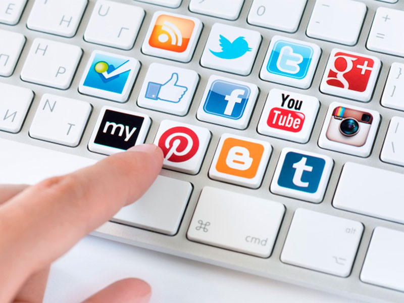 Atención al Cliente con Redes Sociales